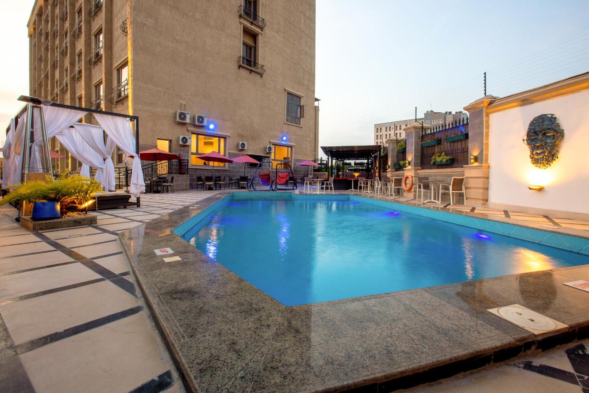 Johnwood Hotel By Bolton Abuja Kültér fotó
