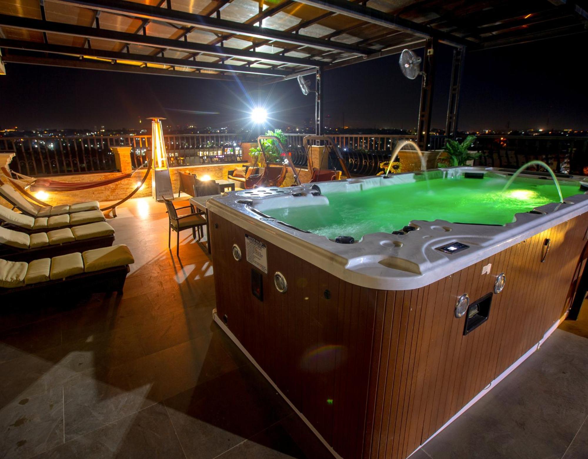 Johnwood Hotel By Bolton Abuja Kültér fotó