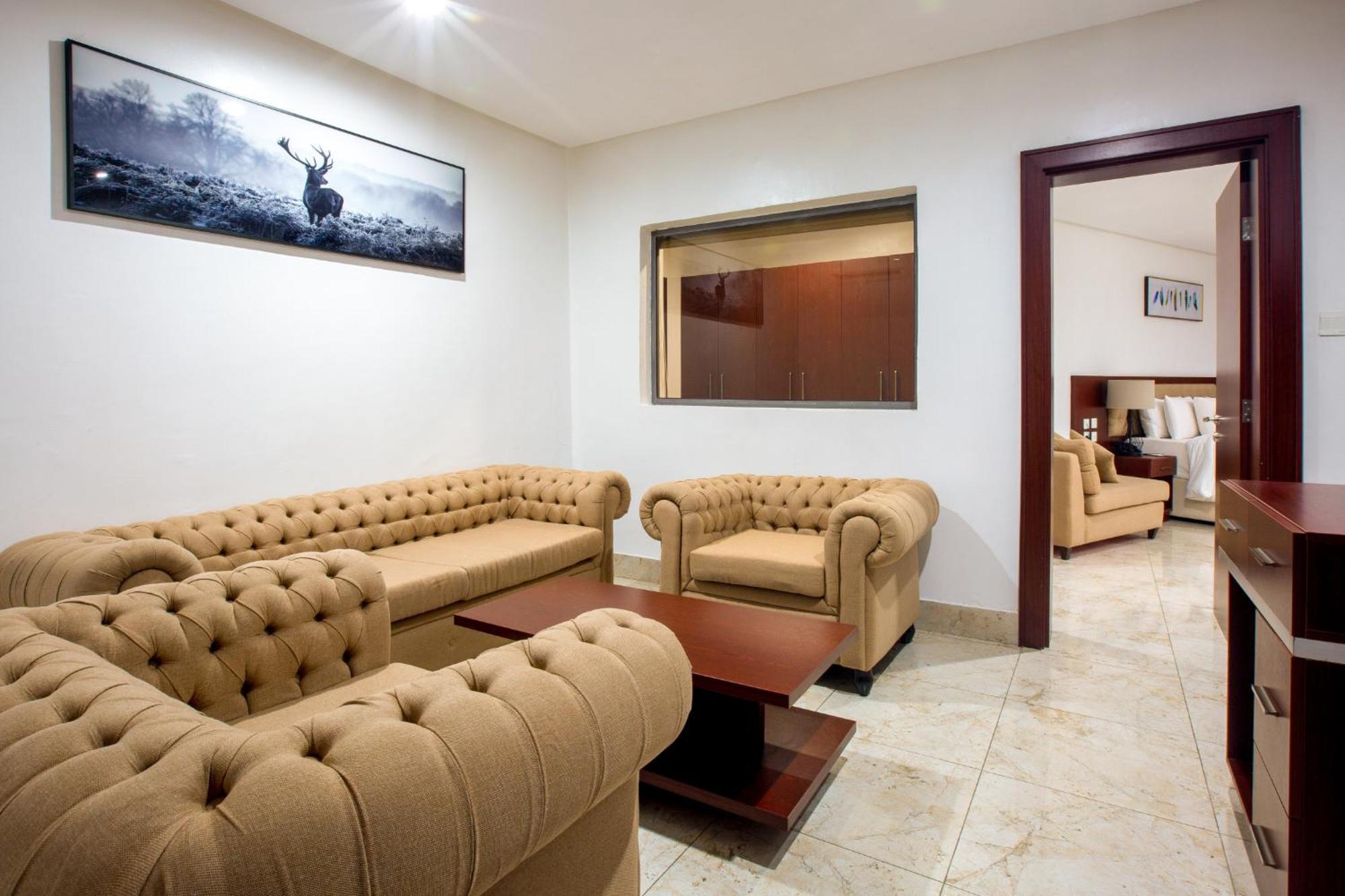 Johnwood Hotel By Bolton Abuja Kültér fotó