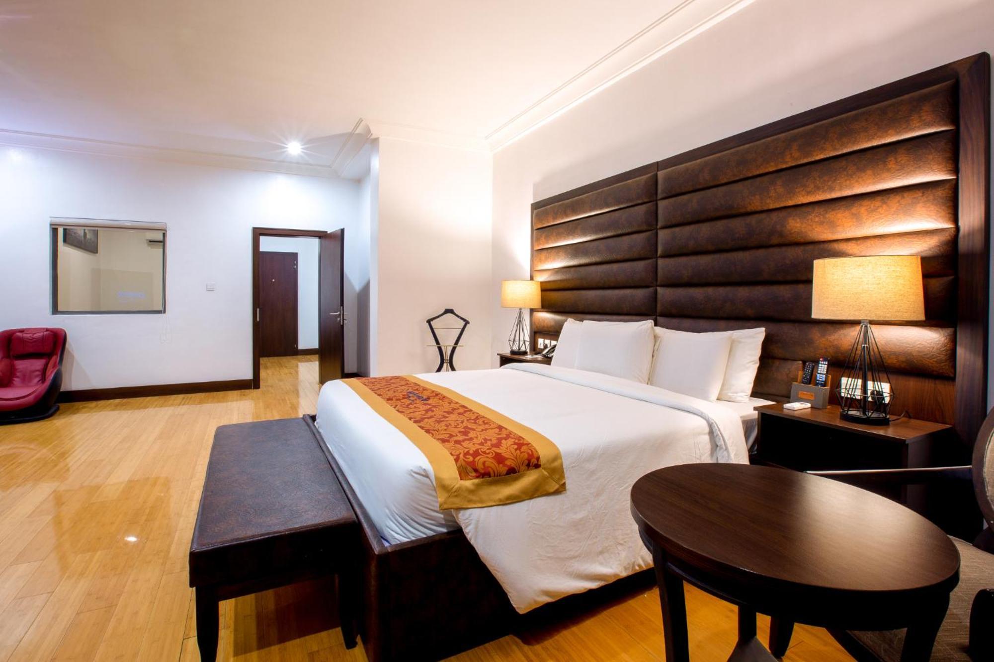 Johnwood Hotel By Bolton Abuja Kültér fotó