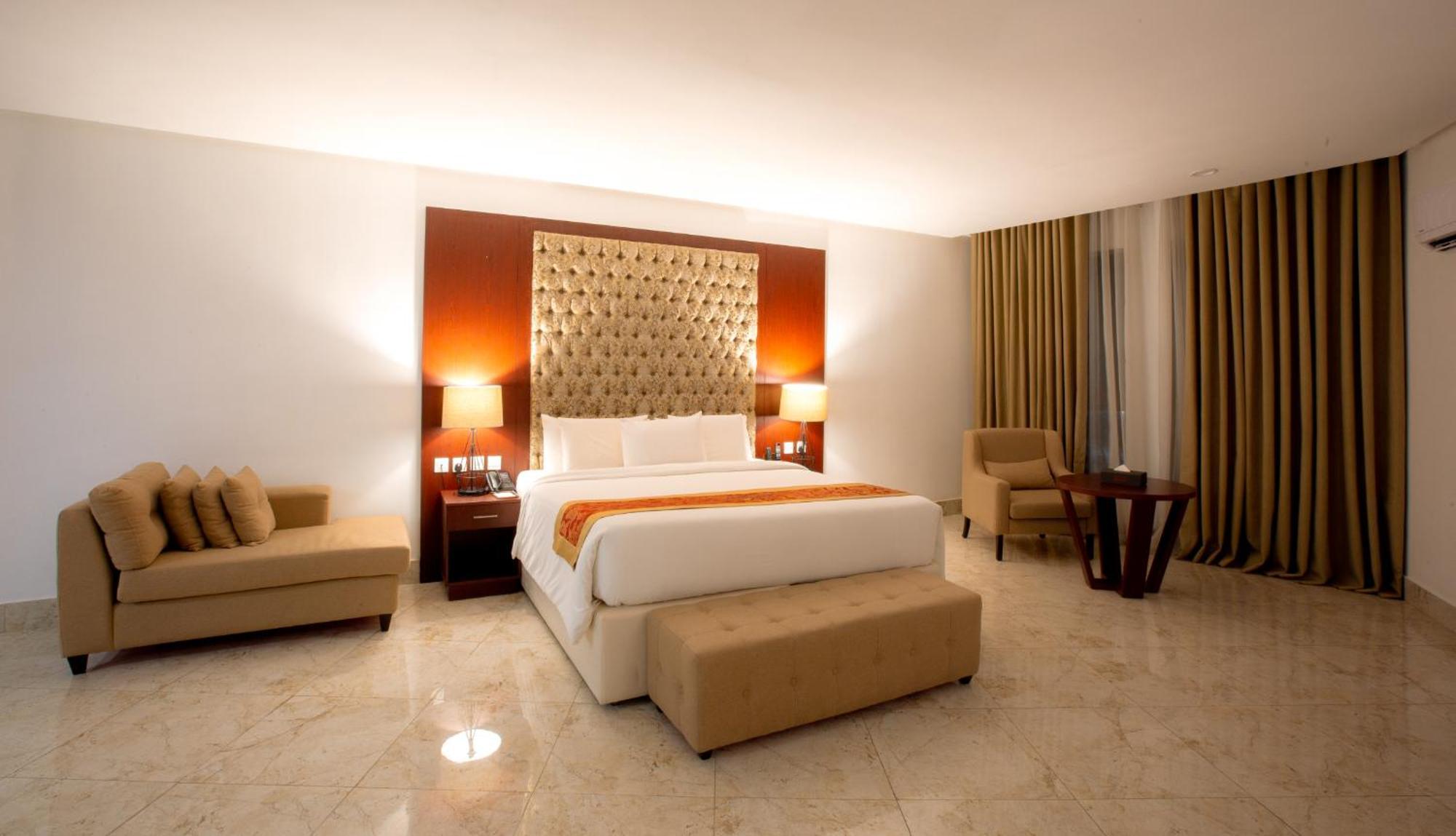 Johnwood Hotel By Bolton Abuja Kültér fotó