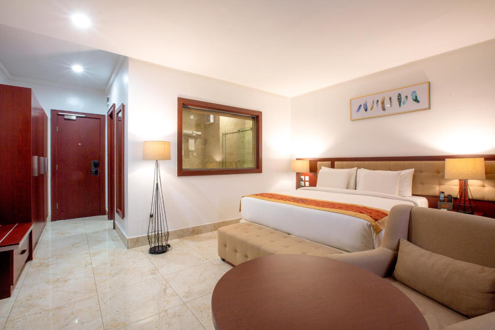 Johnwood Hotel By Bolton Abuja Kültér fotó