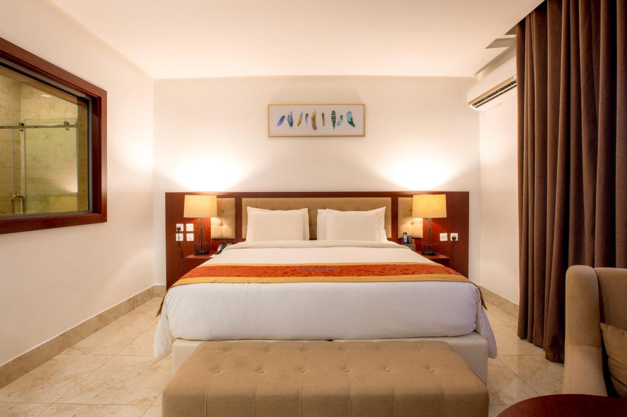 Johnwood Hotel By Bolton Abuja Kültér fotó