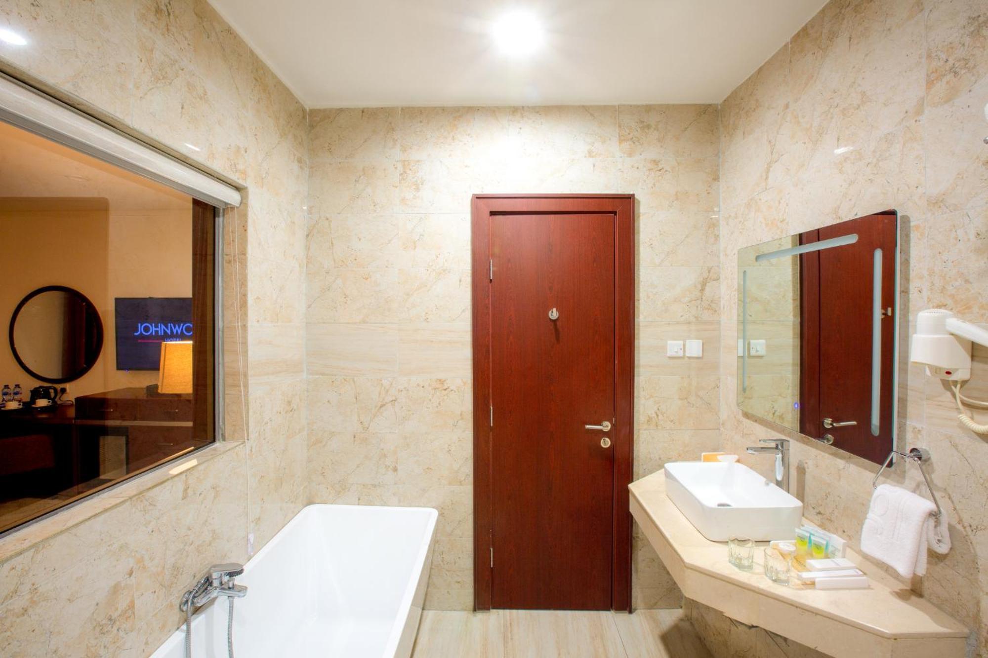 Johnwood Hotel By Bolton Abuja Kültér fotó